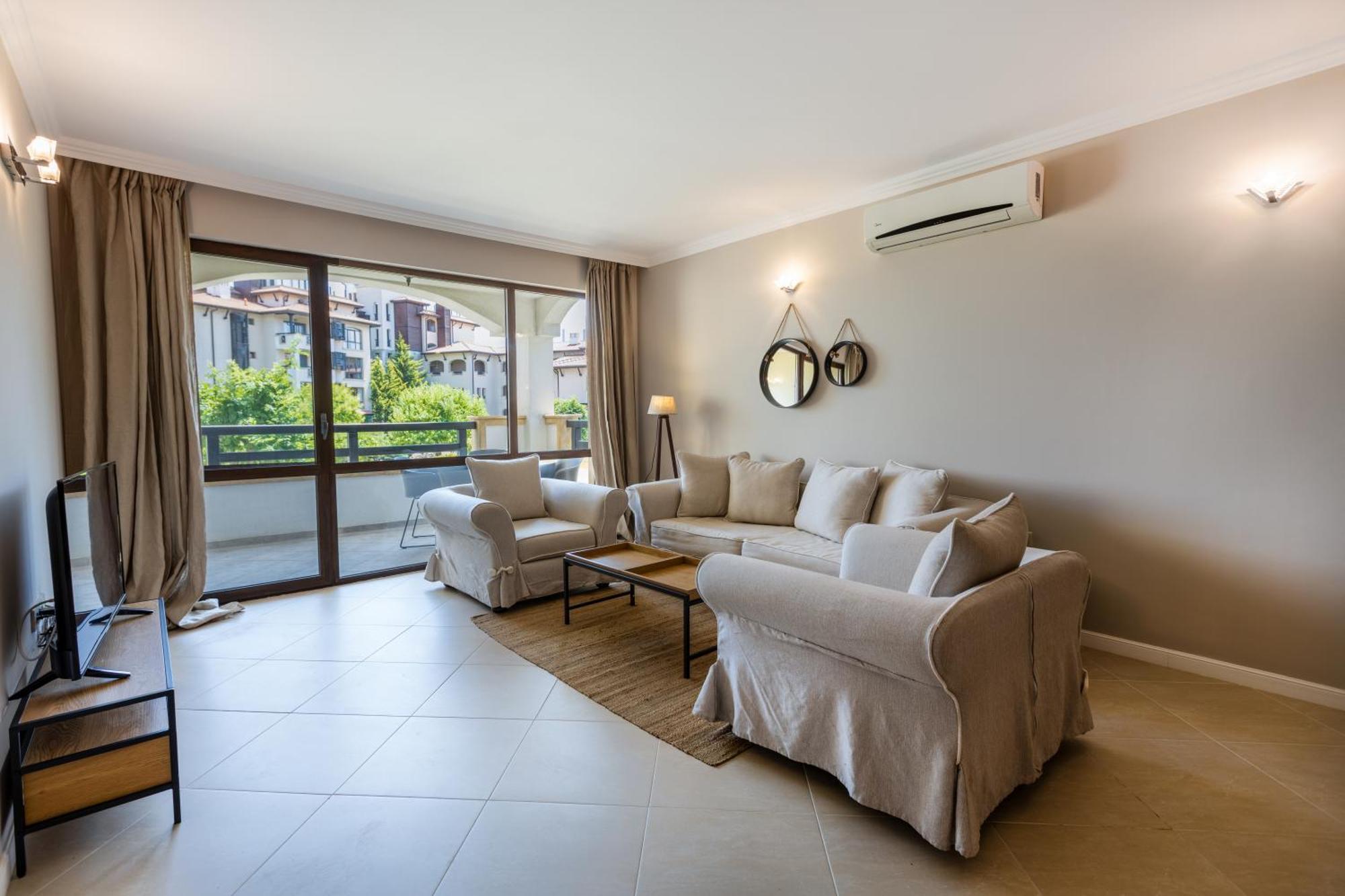 Oasis Beach Club Lozenets Bilik gambar